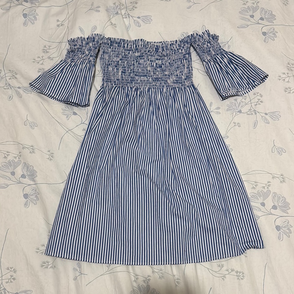 Forever 21 Women Off Shoulder Mini Dress (Size: L)